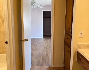 6603 Crakston Street - Photo Thumbnail 13