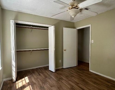 6603 Crakston Street - Photo Thumbnail 10