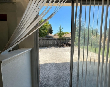 6603 Crakston Street - Photo Thumbnail 22