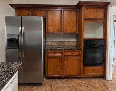 6603 Crakston Street - Photo Thumbnail 7