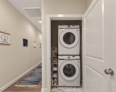5912 Haring Lane - Photo Thumbnail 17