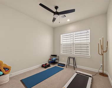 5912 Haring Lane - Photo Thumbnail 15
