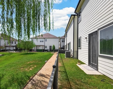 5912 Haring Lane - Photo Thumbnail 18
