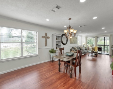 3900 Aspen Drive - Photo Thumbnail 7