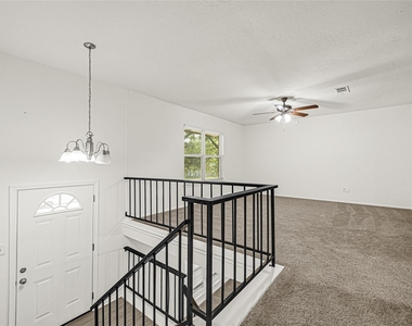 8610 Timber View Drive - Photo Thumbnail 11