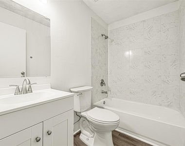 8610 Timber View Drive - Photo Thumbnail 18
