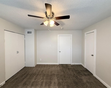 5415 Scott St Street - Photo Thumbnail 11