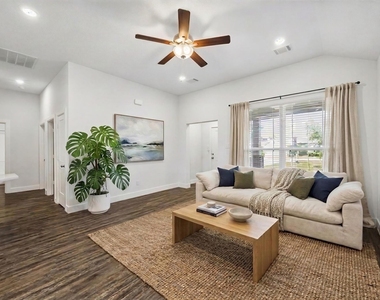 260 Shoreview Drive - Photo Thumbnail 1