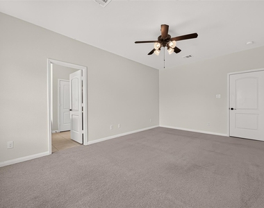 18708 Wichita Trail - Photo Thumbnail 11