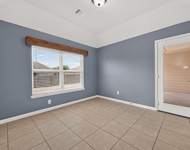 18708 Wichita Trail - Photo Thumbnail 9