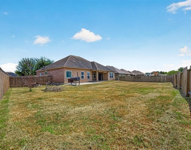 18708 Wichita Trail - Photo Thumbnail 25