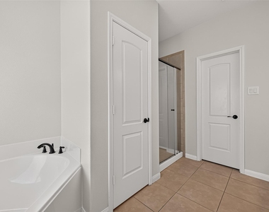 18708 Wichita Trail - Photo Thumbnail 16