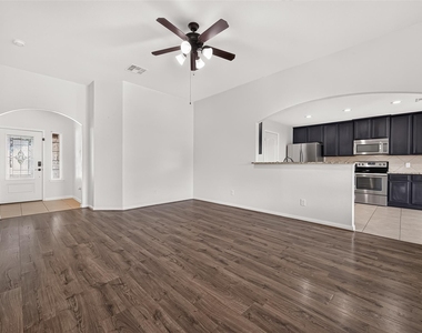 18708 Wichita Trail - Photo Thumbnail 5