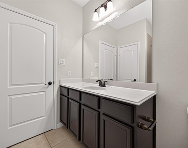 18708 Wichita Trail - Photo Thumbnail 19