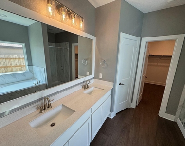 1710 Serenity Moon Drive - Photo Thumbnail 5