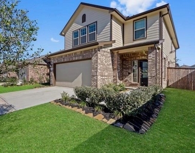 18426 White Stallion Lane - Photo Thumbnail 2