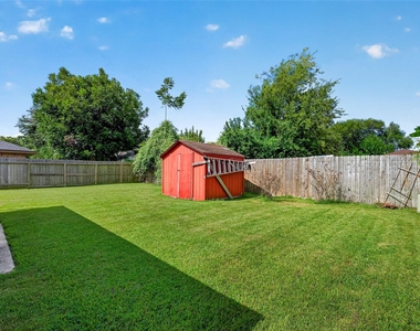 1379 Wrotham Lane - Photo Thumbnail 24