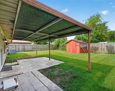 1379 Wrotham Lane - Photo Thumbnail 22