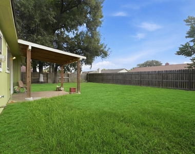 8614 Sherrywood Drive - Photo Thumbnail 24