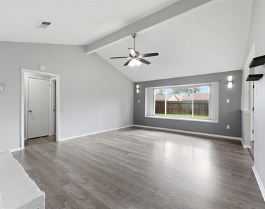 8614 Sherrywood Drive - Photo Thumbnail 9