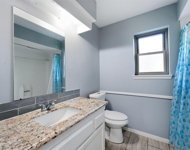 8614 Sherrywood Drive - Photo Thumbnail 20