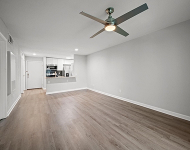 13151 Walden Road - Photo Thumbnail 4
