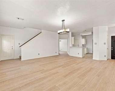 18318 Alemarble Oak Street - Photo Thumbnail 1