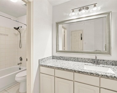18318 Alemarble Oak Street - Photo Thumbnail 19
