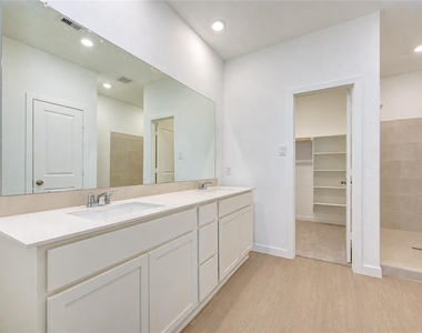 16222 Chestnut Haven Lane - Photo Thumbnail 9