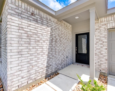 16222 Chestnut Haven Lane - Photo Thumbnail 2