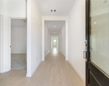 16222 Chestnut Haven Lane - Photo Thumbnail 3