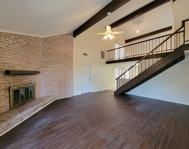 1210 New Tree Lane - Photo Thumbnail 2