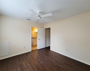 1210 New Tree Lane - Photo Thumbnail 24