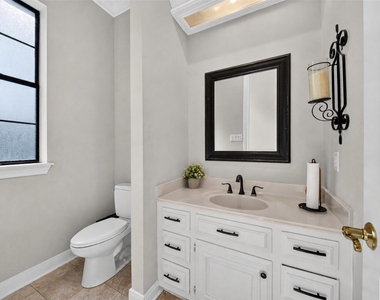 2510 Potomac Drive - Photo Thumbnail 12