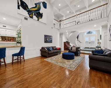 2510 Potomac Drive - Photo Thumbnail 7