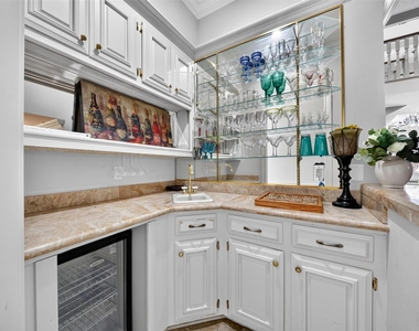 2510 Potomac Drive - Photo Thumbnail 10
