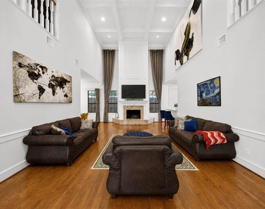 2510 Potomac Drive - Photo Thumbnail 5