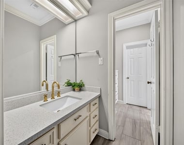 2510 Potomac Drive - Photo Thumbnail 26