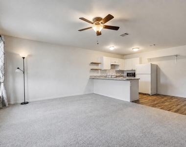 2029 6th Street - Photo Thumbnail 7