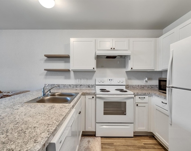 2029 6th Street - Photo Thumbnail 11