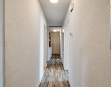 2029 6th Street - Photo Thumbnail 12