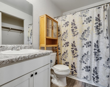 2029 6th Street - Photo Thumbnail 15