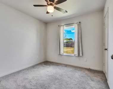 2029 6th Street - Photo Thumbnail 18