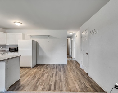 2029 6th Street - Photo Thumbnail 10