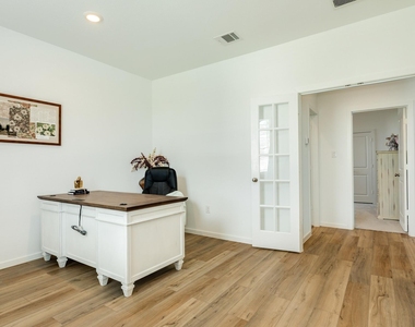 2618 Jasper Oaks Drive - Photo Thumbnail 5