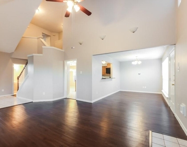 10326 Timberloch Drive - Photo Thumbnail 3