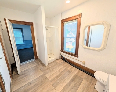400 Cliff - Photo Thumbnail 6