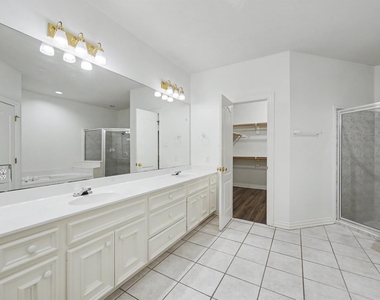 3334 Hemingway Drive - Photo Thumbnail 10