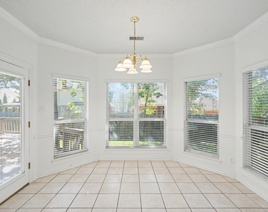 3334 Hemingway Drive - Photo Thumbnail 8