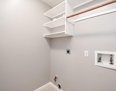 5611 Carta Valley Lane - Photo Thumbnail 28